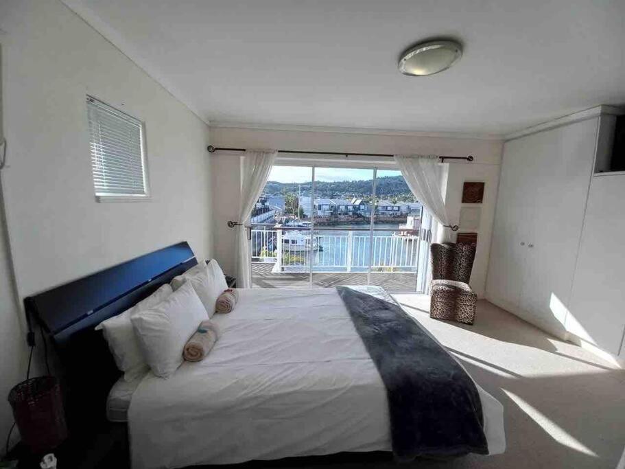 Waterfront - 1 South Quay Lovely Two Bed On Water Knysna Exterior photo